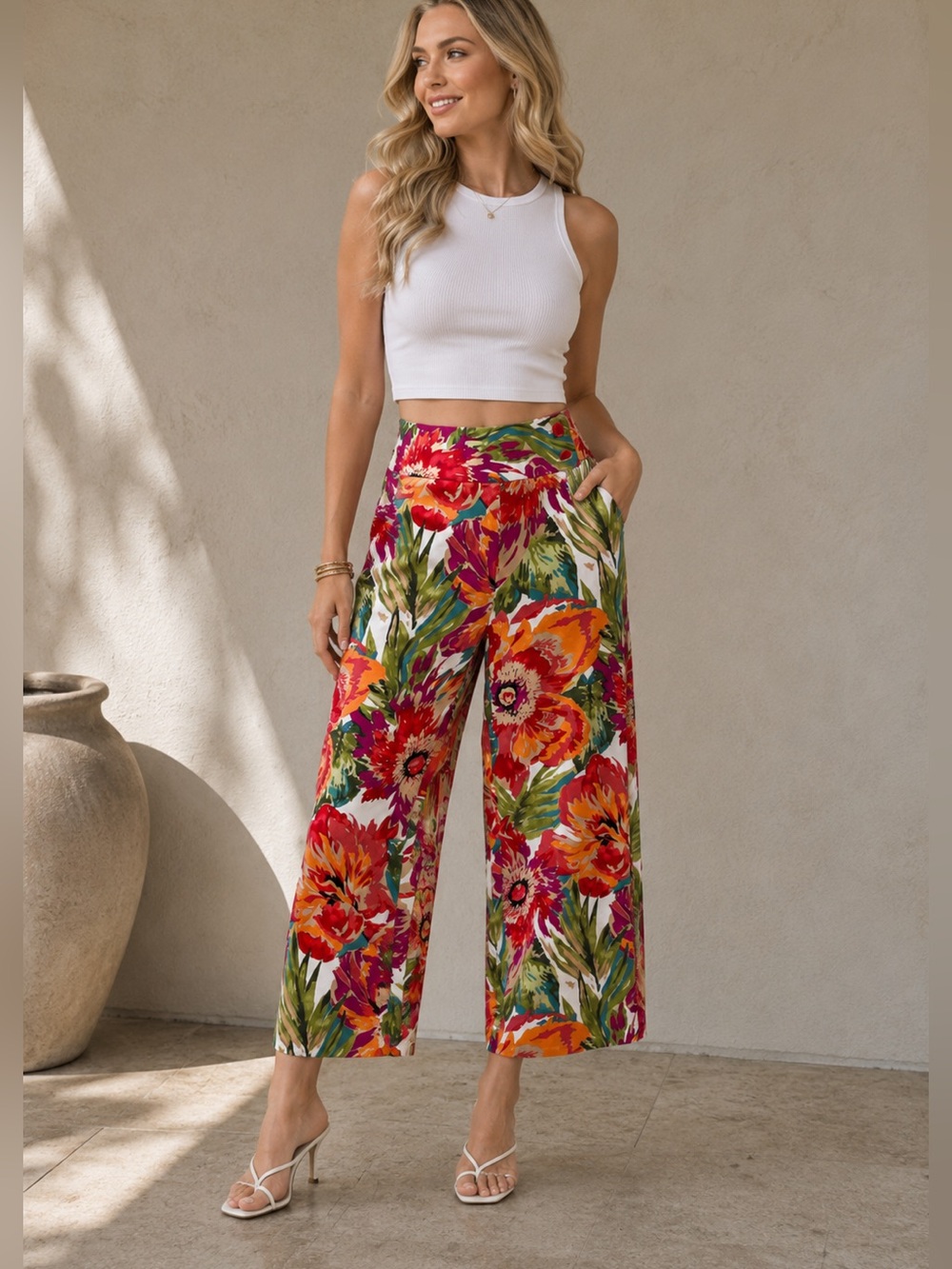 Bandolino Floral Capri Pants Sz 16. P9